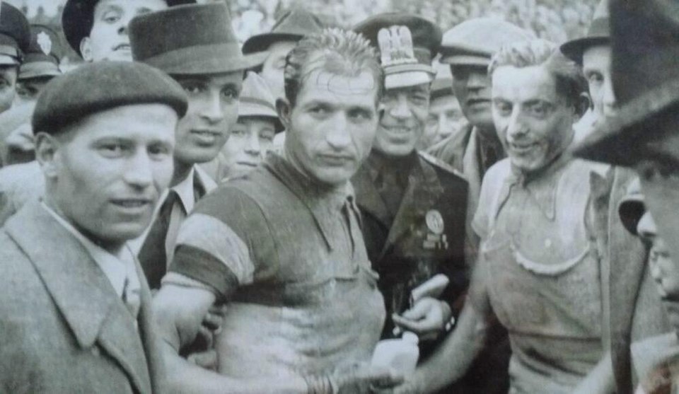 File:Coppi Bartali 1940.jpg